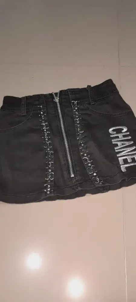 Preloved Rok Pendek Cantik anak Cewek usia 4 sampai 5 Tahun