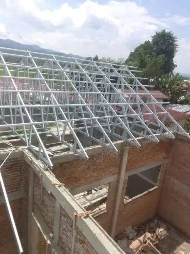 Atap rmh bajaringan