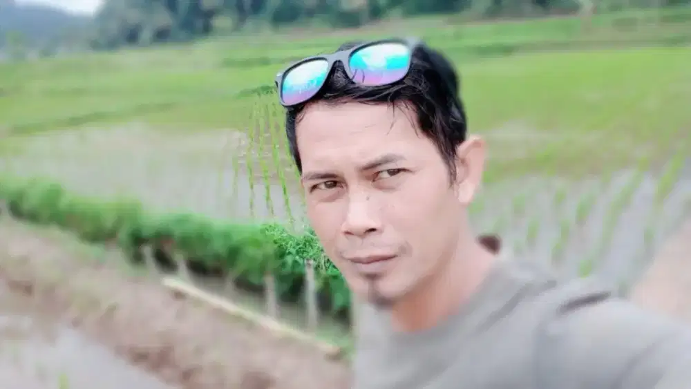 Cari kerjaan barang kali ada di cianjur