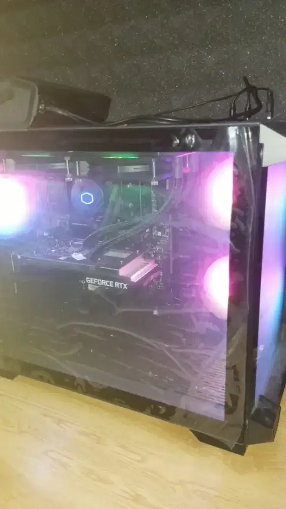 Komputer gaming Gforce RTX Lengkap Dus