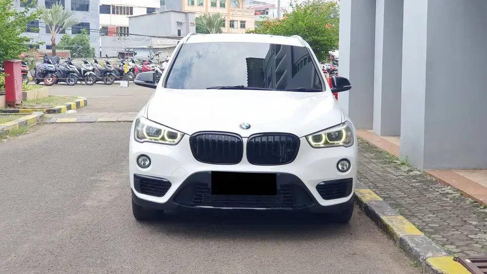 BMW X1 X 1 sDrive 1.8i XLine F48 Panoramic AT 2019/2020 Low KM Record
