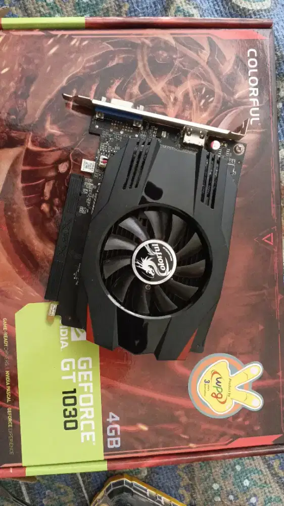 VGA 4 GB. PSU, Cassing