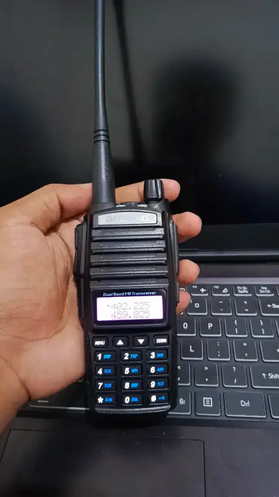 HT Baofeng UV-82