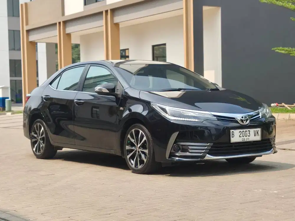 Corolla Altis 1.8 V AT 2017 Kondisi Mulus Terawat Siap Pakai