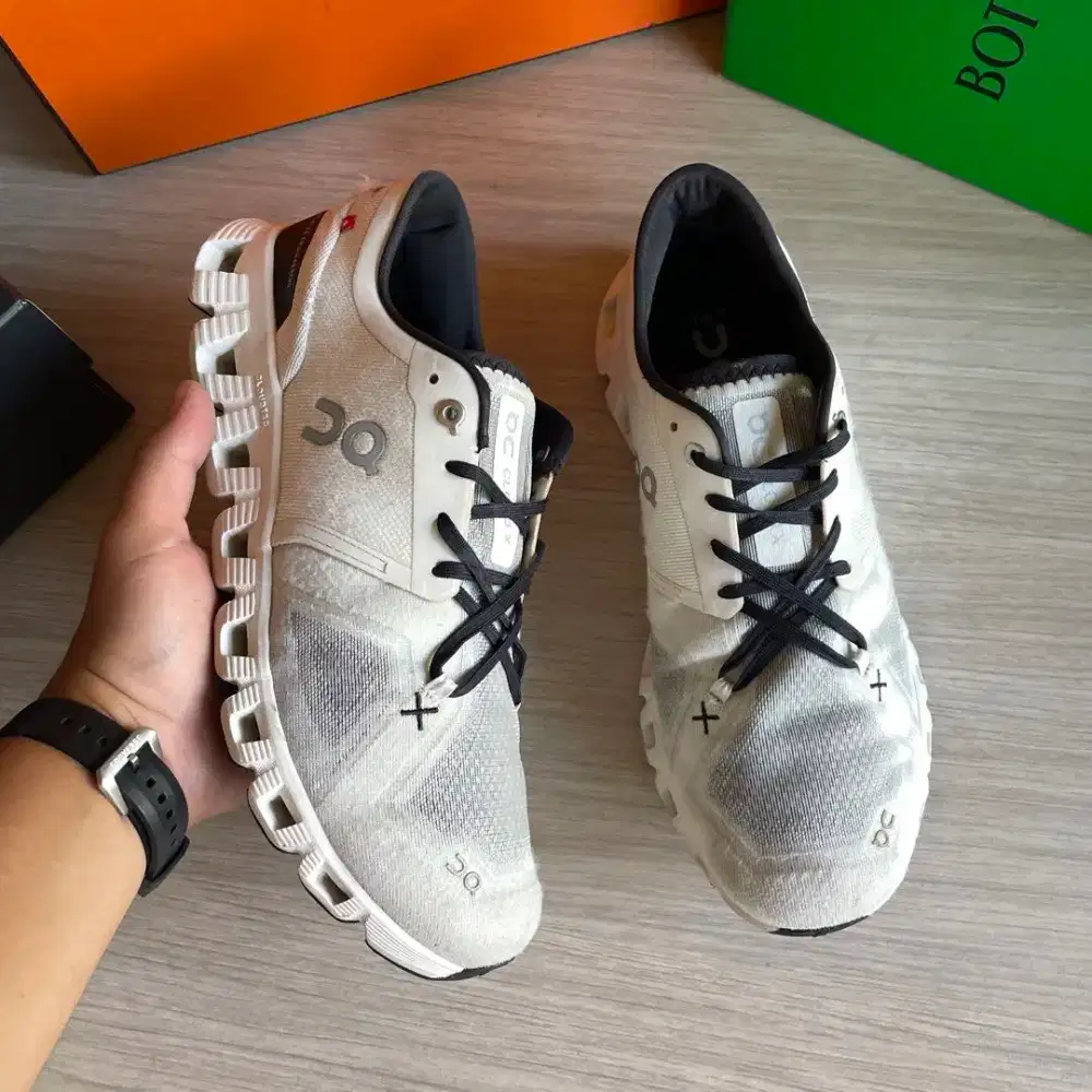 On Cloud X 3 Ivory sepatu running sport shoes second 44