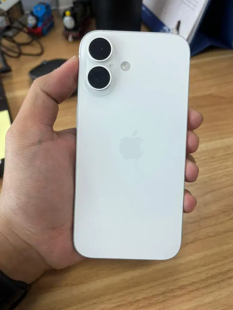 iPhone 16 256GB