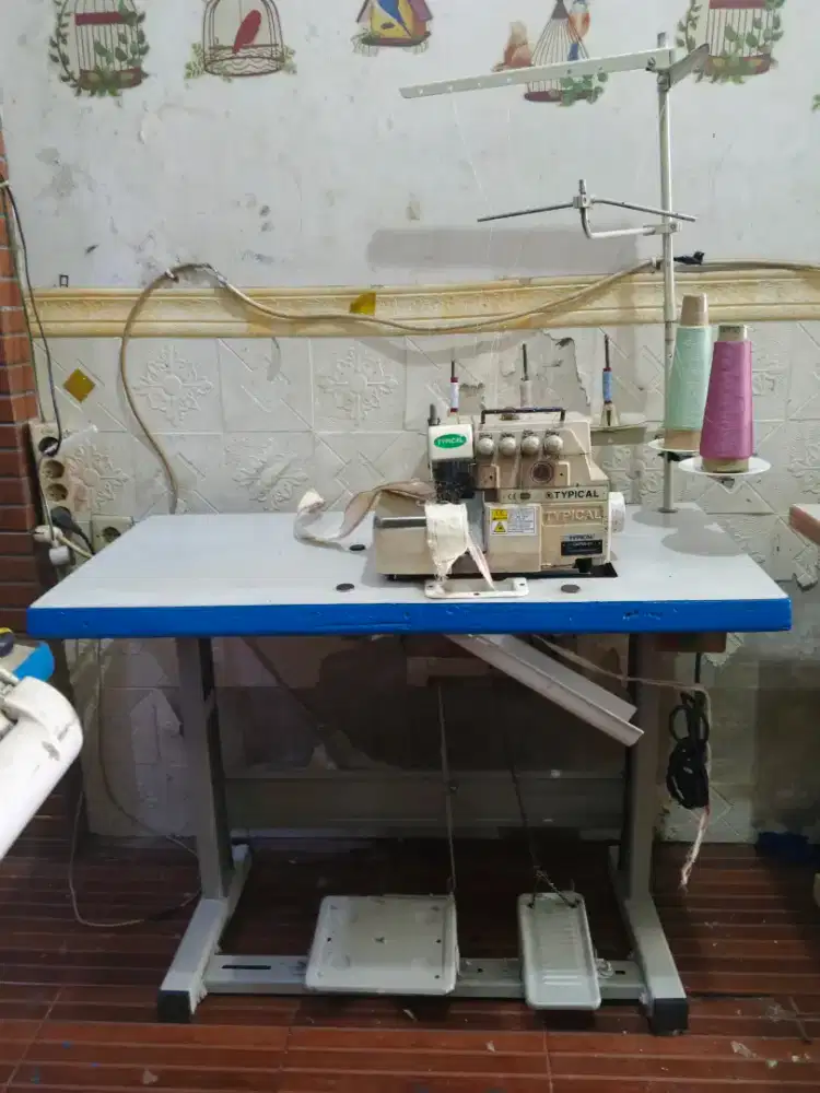 Mesin jahit obras typical benang 5
