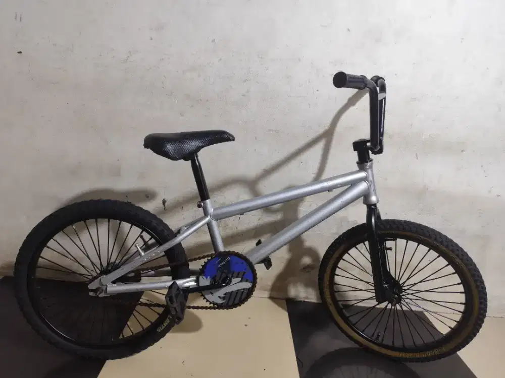Sepeda bmx ukuran 20 rem udh terpedo siap pakai