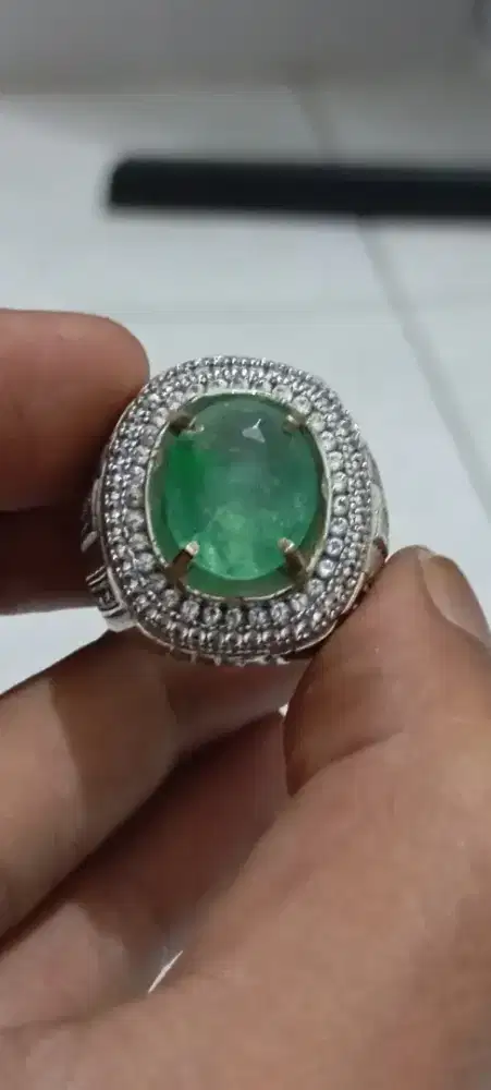 Zamrud Colombia 5.51 ct Silver Ring