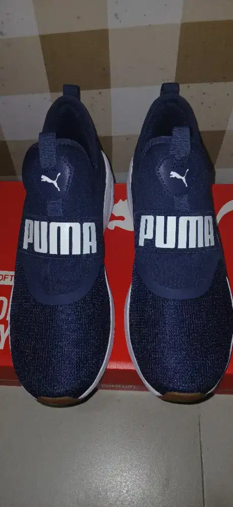 Sepatu Slip On Puma Softride Enzi Size 45 (29,5 cm)