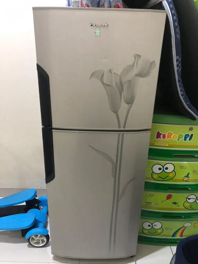 Kulkas 2pintu Panasonic