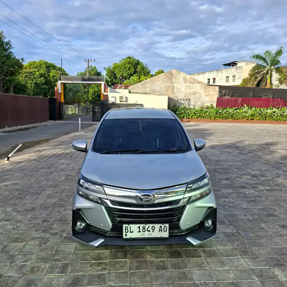 XENIA 1.3 R DELUXE MANUAL