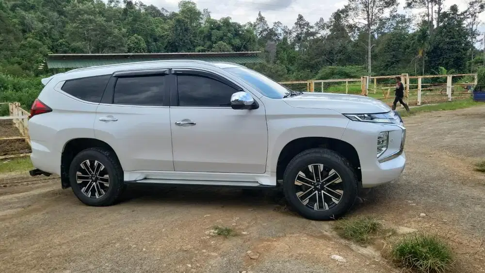 Mitsubishi Pajero Sport Dakar 4x4 2022 Istimewa — Full Original