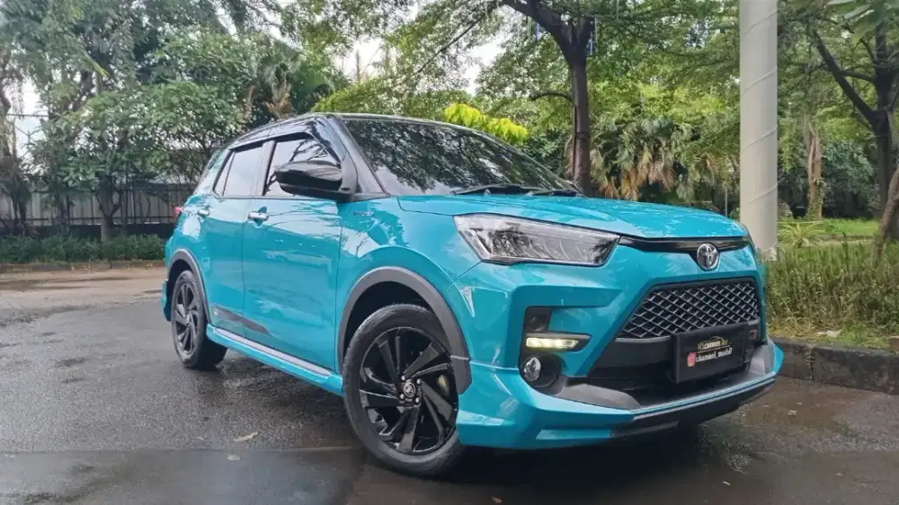 Toyota Raize 1.0 Two Tone 2023 Black Turquoise