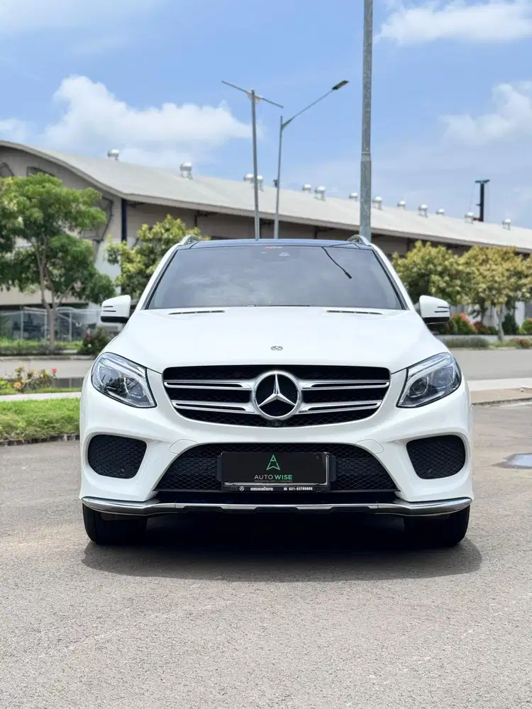 Mercedes Benz GLE 400 AMG 3.0 V6 Biturbo 2018 WHITE ON BLACK