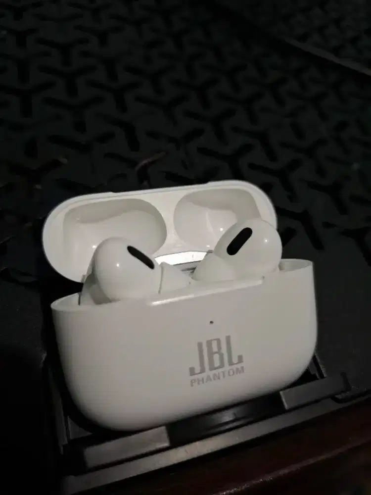 JBL Phantom Earphone Bluetooth TWS