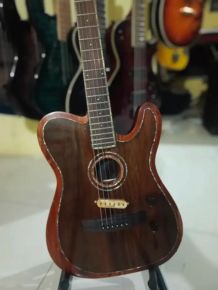 Gitar telecaster acoustasonic