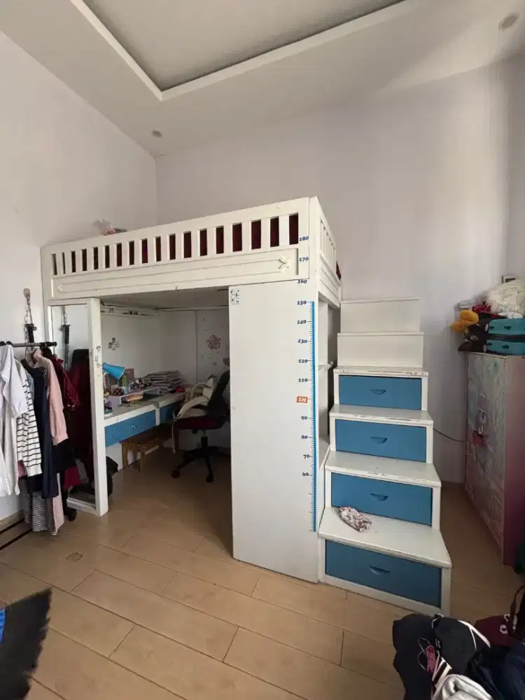 Bunk bed + meja belajar & lemari
