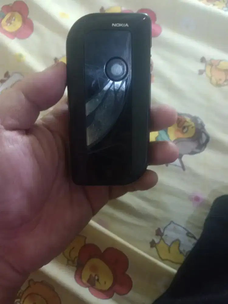 Nokia 7610, jual apa adanya.anggap matot. Hp Masih bagus.