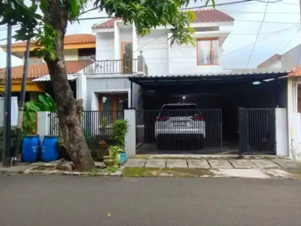 Dijual Rumah Bagus di Komplek Dolog kalimalang Jakarta Timur