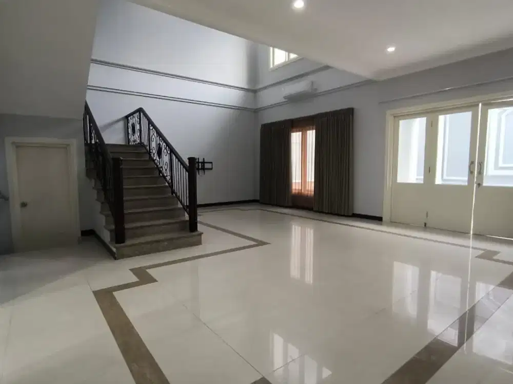 Vila Sentra Raya