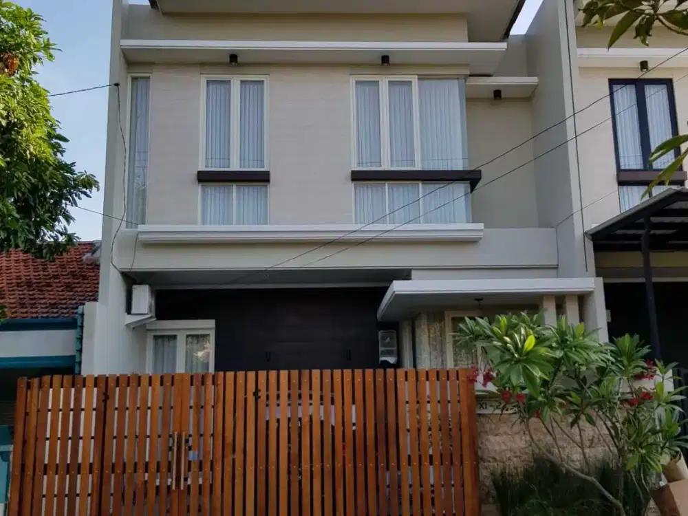 Rungkut Asri Barat
