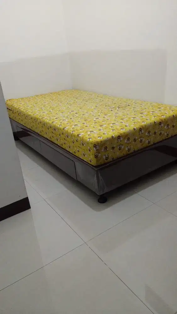 Dipan kasur ranjang  tempat tidur minimalist dipan laci aestetic