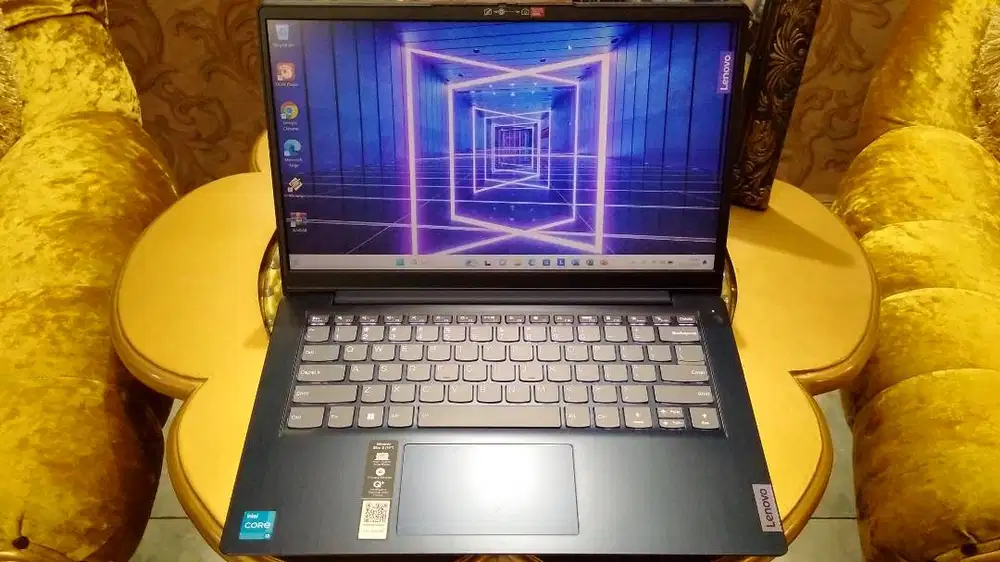 Laptop Type Baru Kuliah Skripsi Lenovo Core i3 1115G4 Ram 8GB SSD512GB