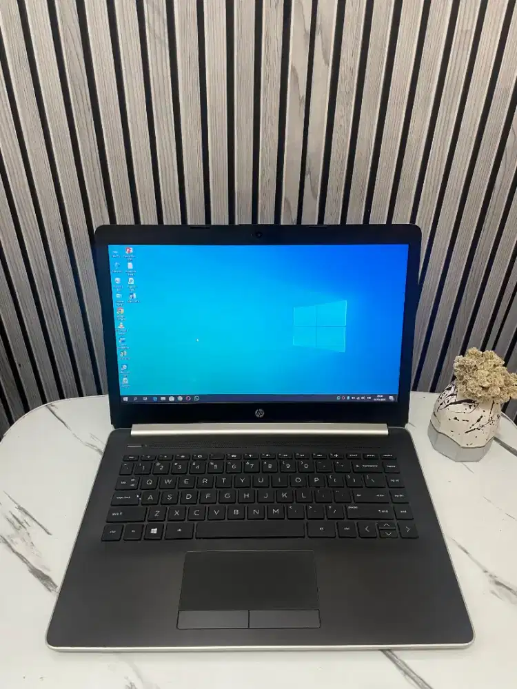 Leptop Hp 14-cm0