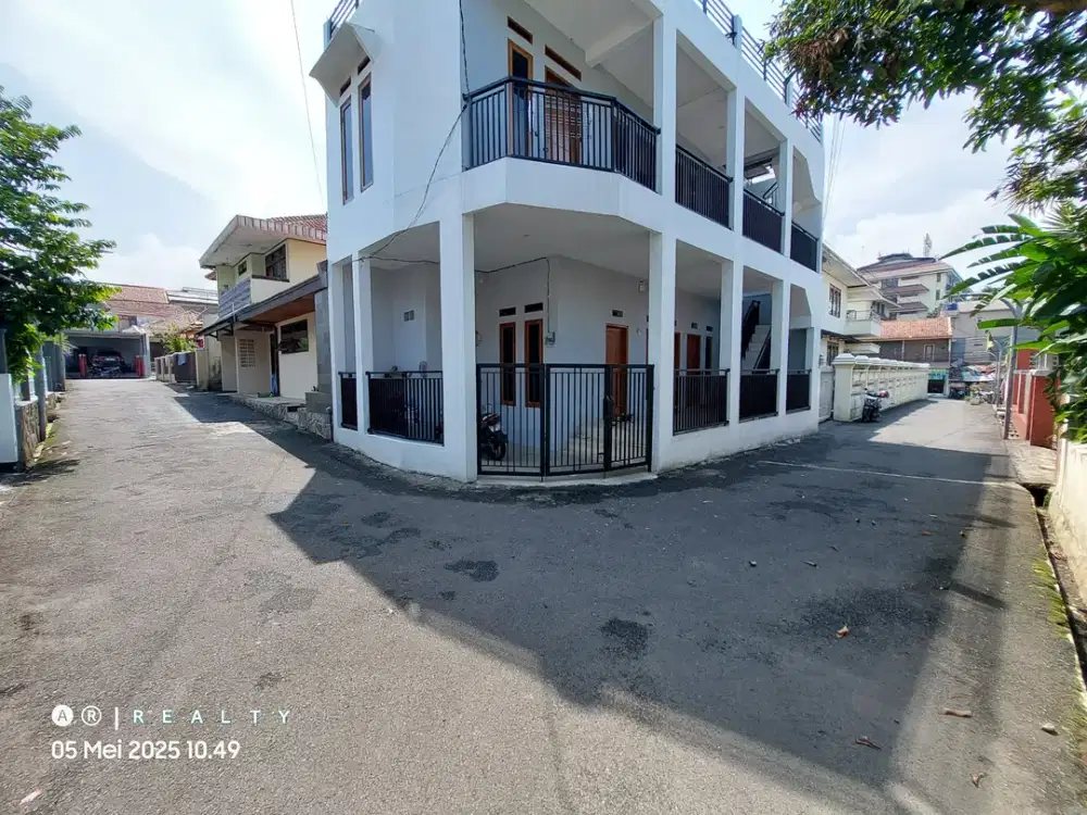 Rumah Di Bandung Kota Area Komersial Kost_an UPI Setiabudi dkat Daarut Tauhid Jl. Gegerkalong