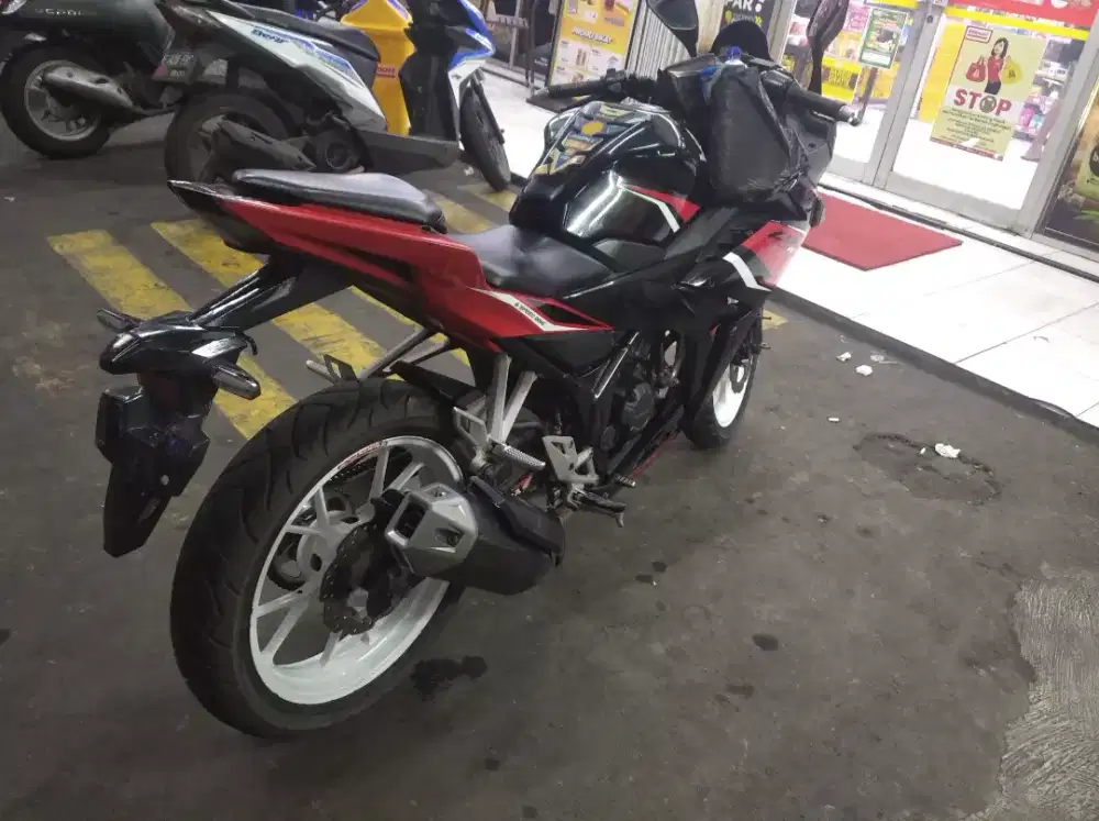 Di jual honda cbr 150 old 2020