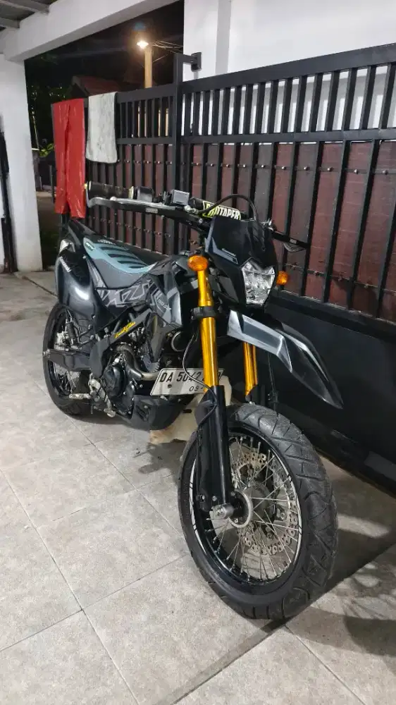 KLX Supermoto SE