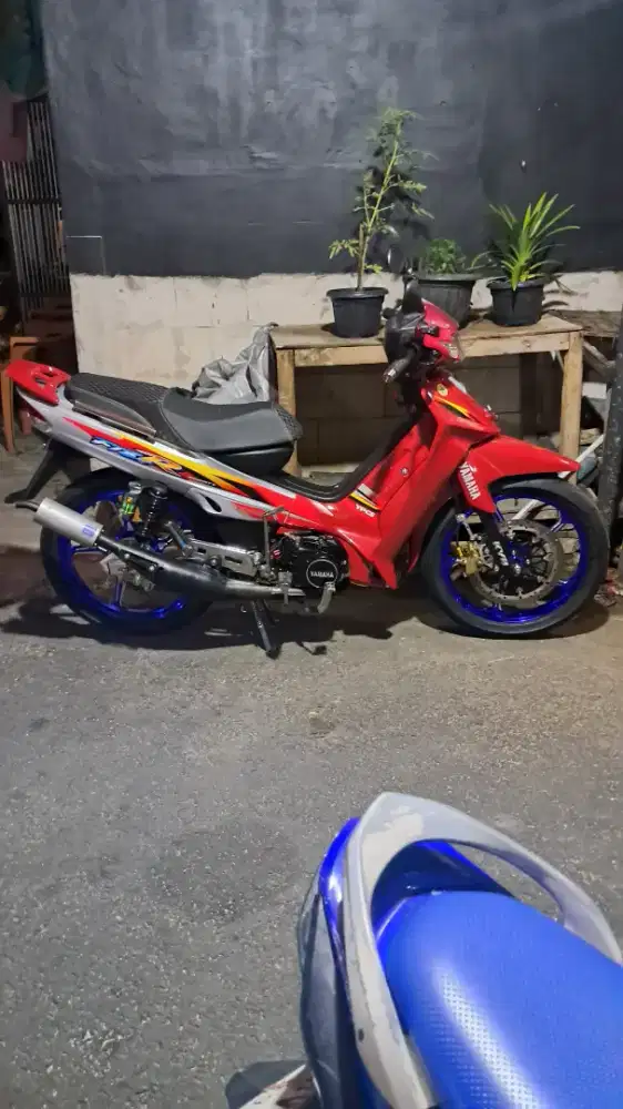F1ZR Sporty Tahun 2000 Dualtone (BYK)