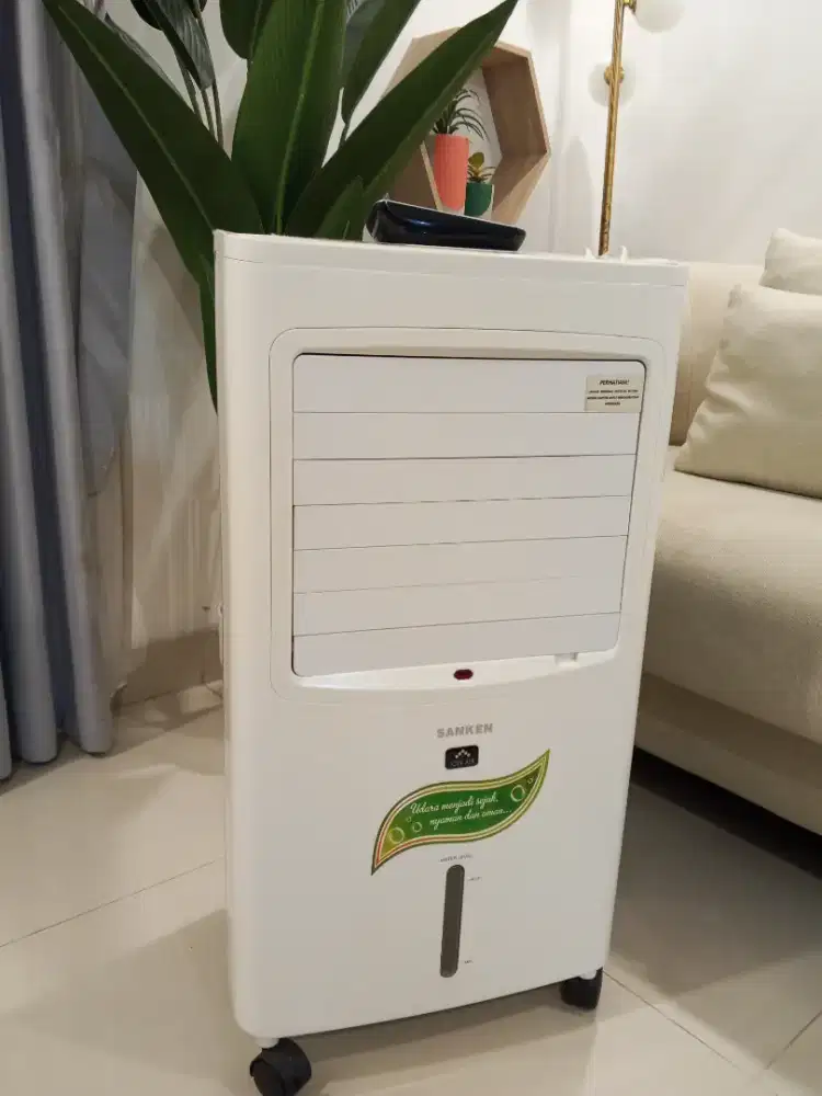 Murah Banget Di Jual Karena Udah Ada AC Di Kamar