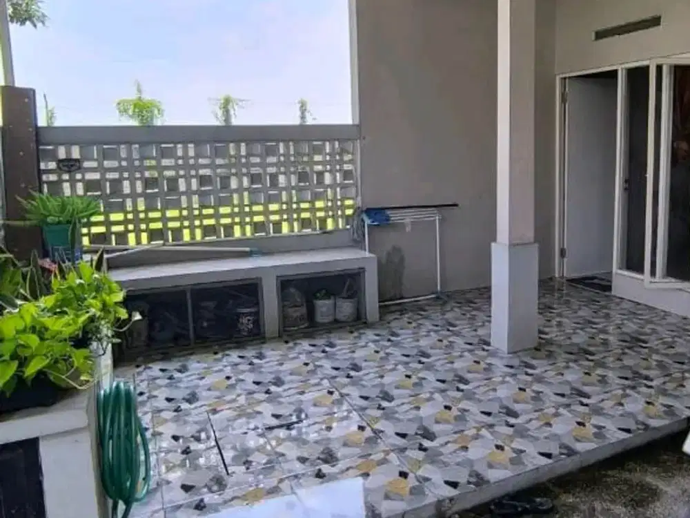 Disewakan Rumah Puri Surya Jaya Cluster Osaka