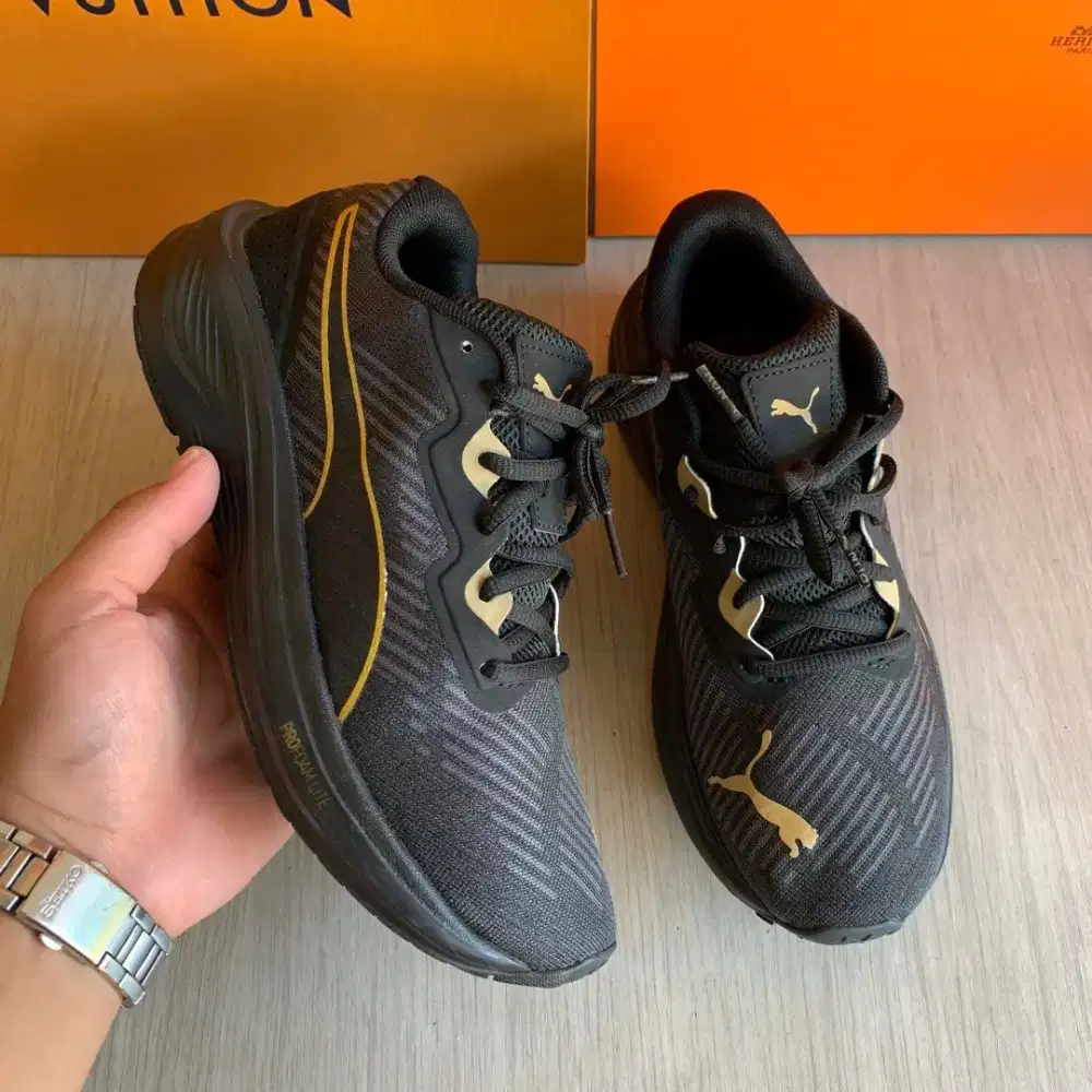 Puma Aviator sepatu running sport second original 38