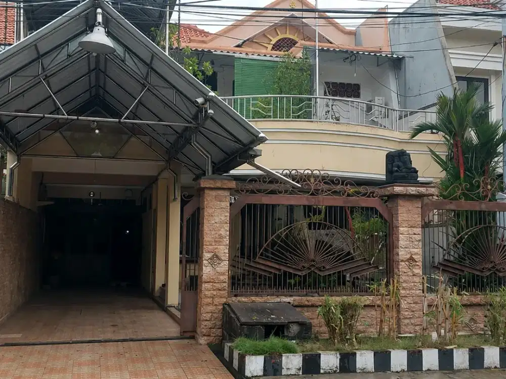 Nginden Intan Barat