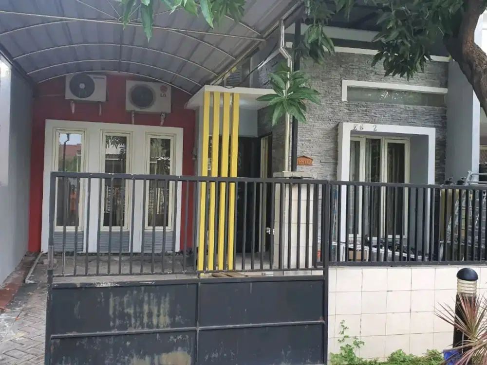 dijual rumah puri Safira Regency Menganti Gresik