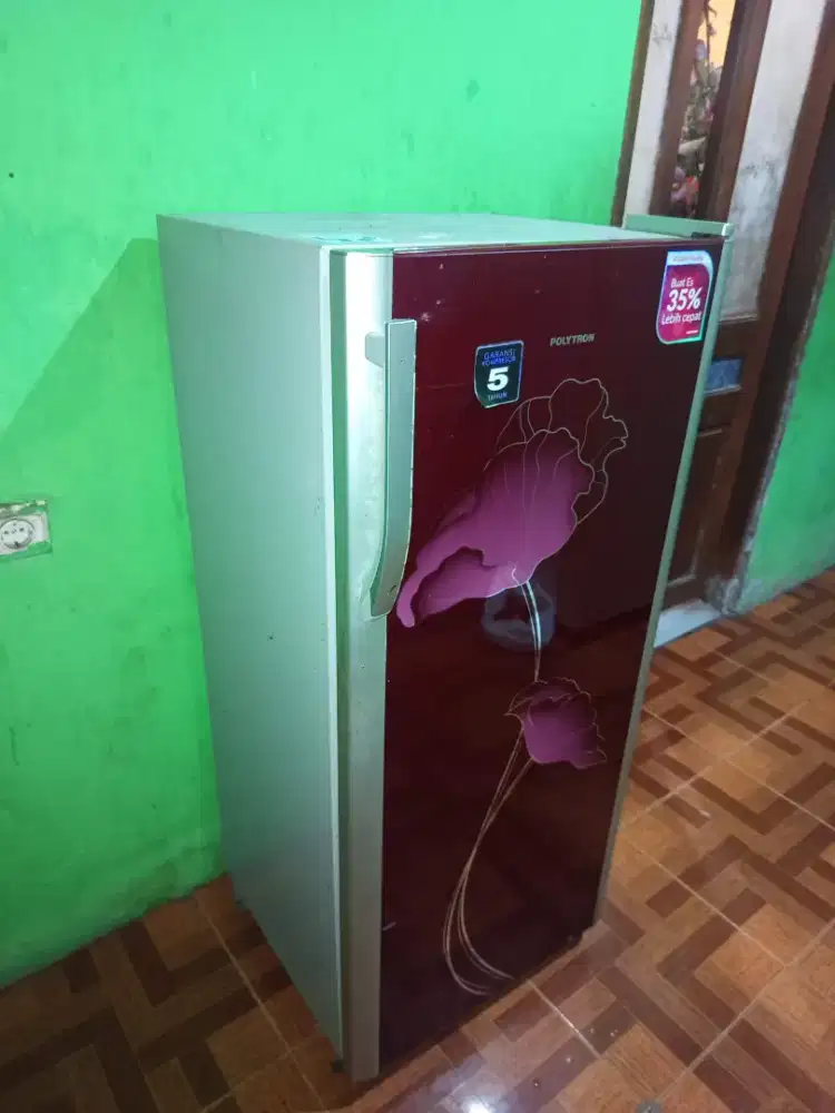 Jual kulkas masih orisinilll