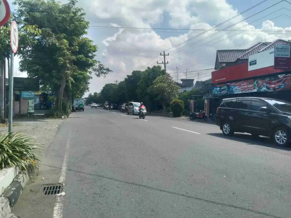 Tanah murah dijual 1097m LD 16m di jl veteran Umbulharjo Yogyakarta
