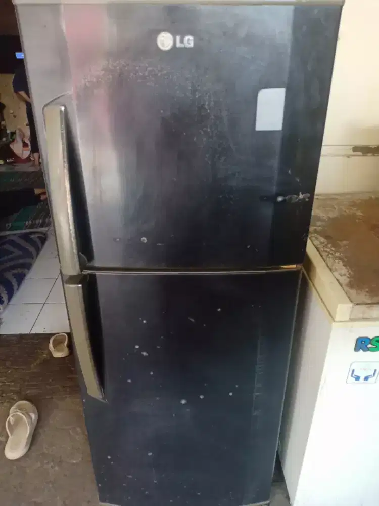 Kulkas LG 2 pintu