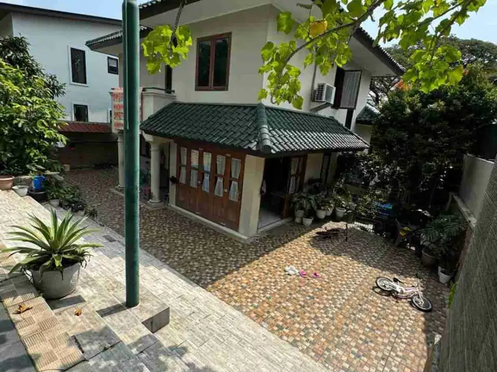 Rumah Suasana pegunungan di Sentul city