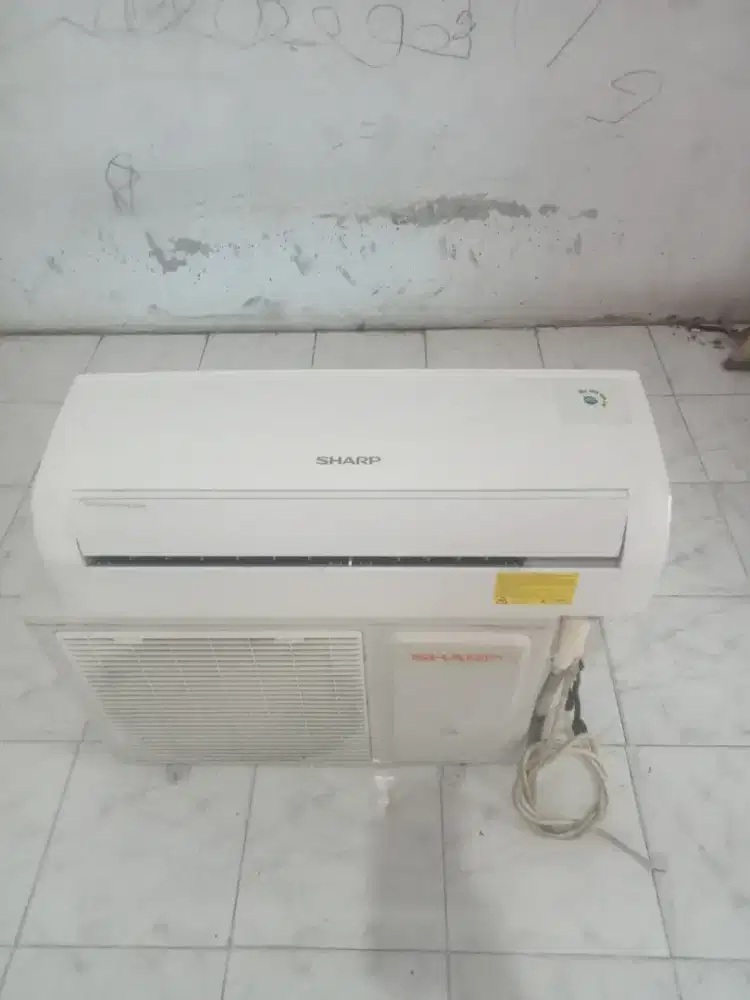 Dijual AC setengah pk merek Sharp siap pasang dan bergaransi