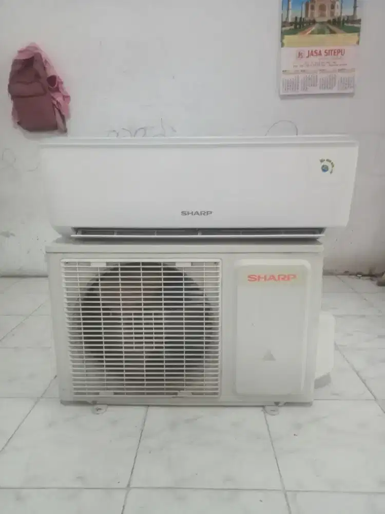 Dijual AC setengah pk merek Sharp siap pasang dan bergaransi