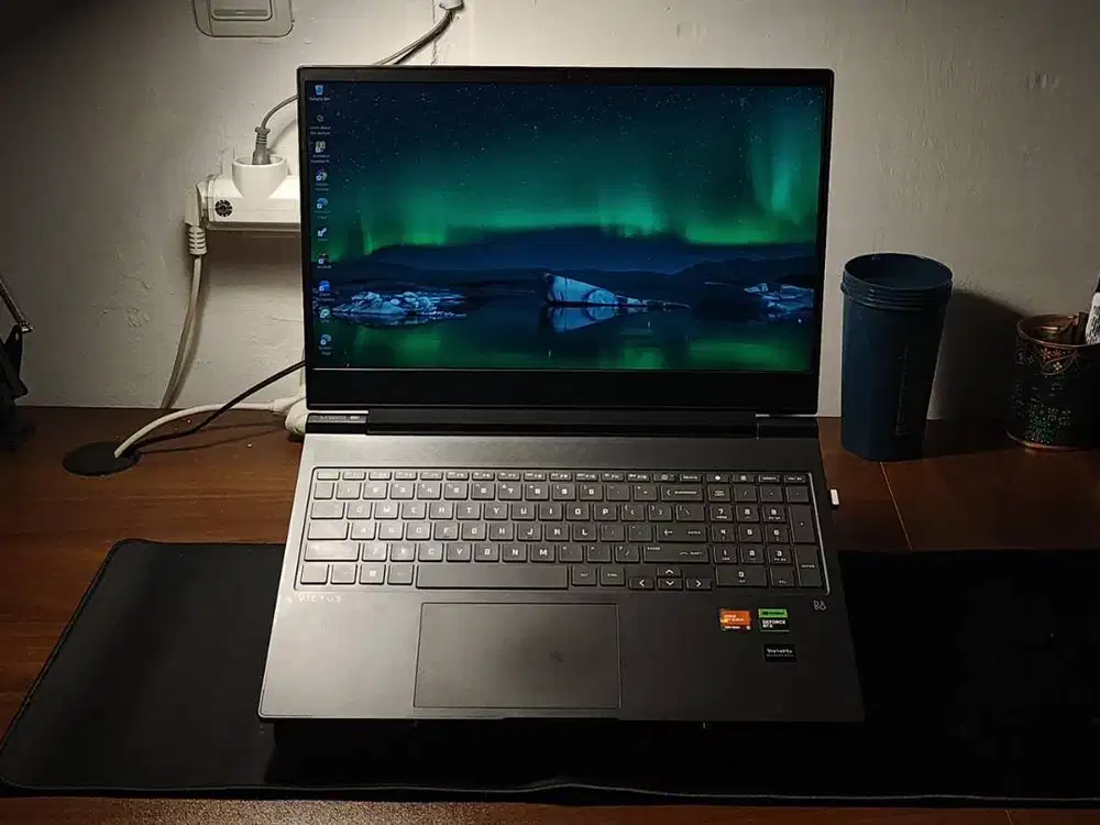 Laptop Hp Victus NVIDIA GeForce RTX 4060 AMD Ryzen 5 7640