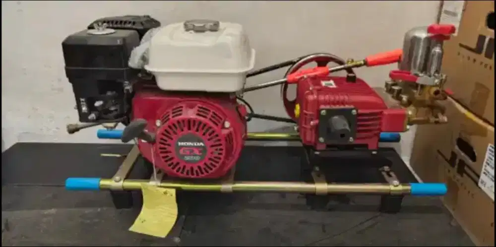 Mesin steam untuk doorsmer Motor merek Honda GX 200.