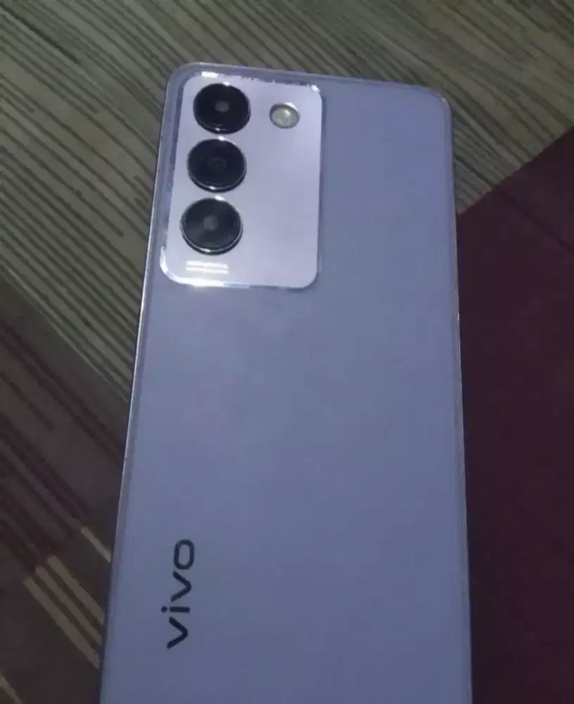 Di jual vivo y100 4g ram 8+8/128