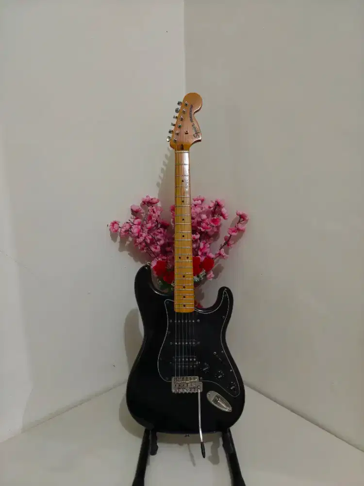Squier Classic Vibe 70s Stratocaster HSS Maple Black