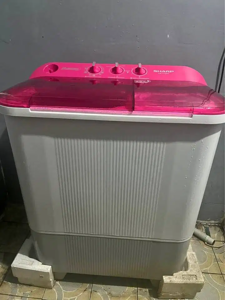 MESIN CUCI SHARP 2 TABUNG (ES-T75NT)