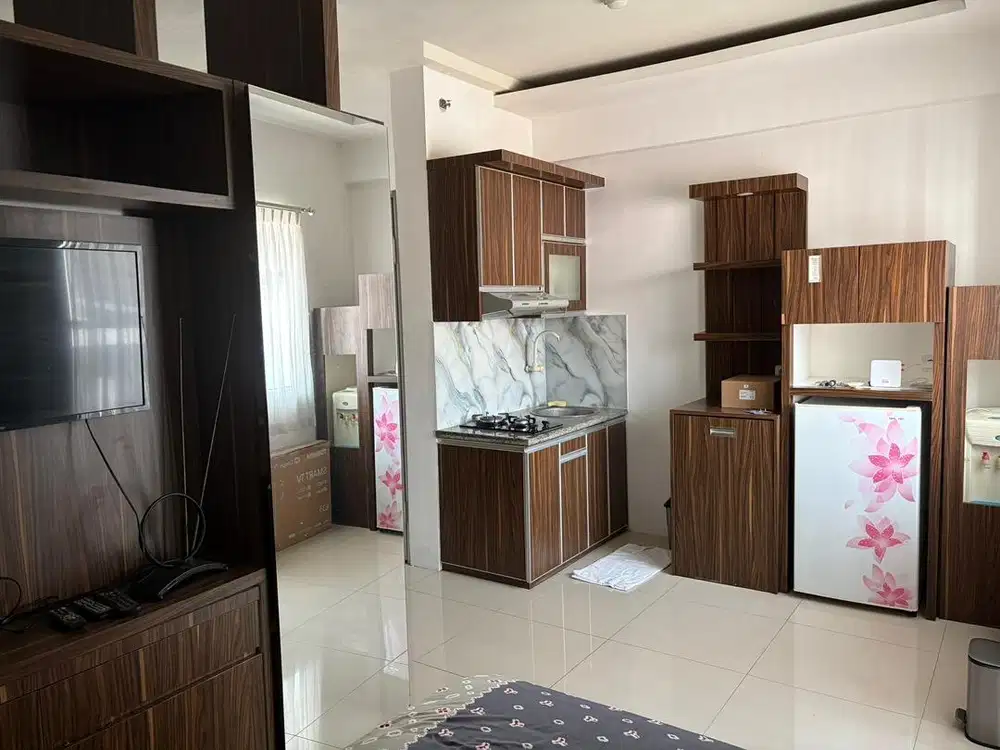 Disewakan bulanan apartemen IBR diatas mall, full furnishe